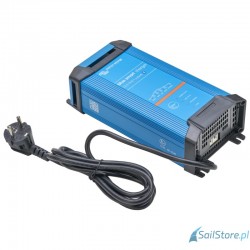 Victron Energy Blue Smart IP22 Charger 12/15 (1) BPC121542002